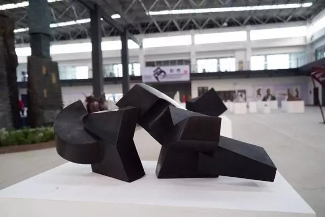 沈建國《同行》.jpg 沈建國《同行》.jpg